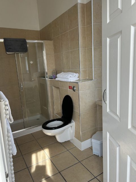 Bathroom of room 4